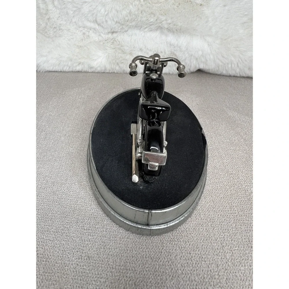 Fossil collectible vintage